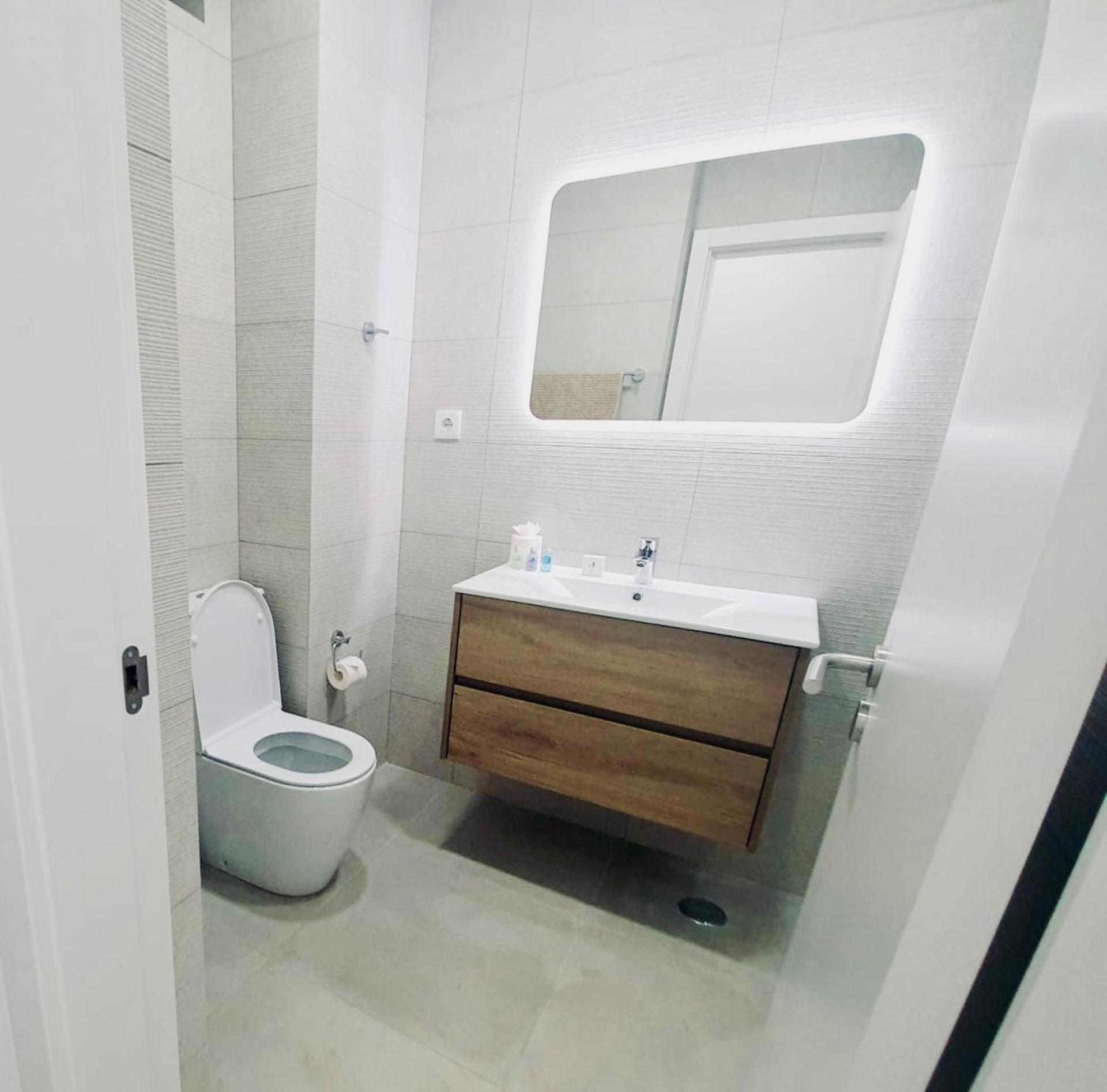 Central Lagos Apt With Marina Views Near Beaches ภายนอก รูปภาพ